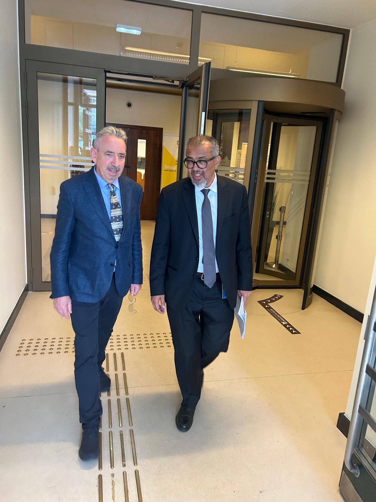 Prof. Duncan Selbie and Dr. Tedros Adhanom Ghebreyesus, WHO Director General, meeting up for a walk-and-talk